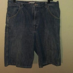Levi's worker jean shorts size 34 medium wash